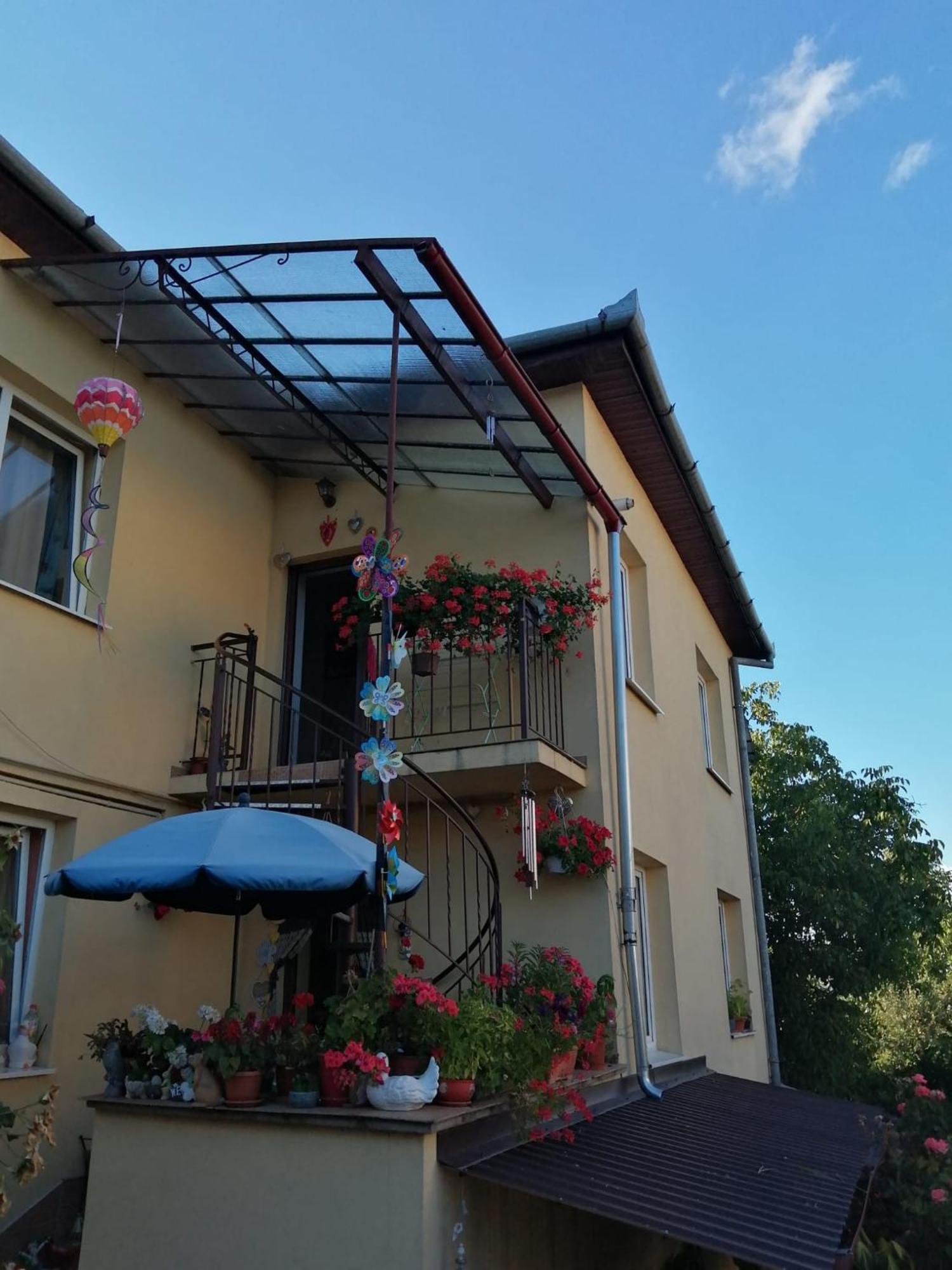 Apartament Cu Doua Camere Si Gradina คลูจ-นาโปกา ภายนอก รูปภาพ
